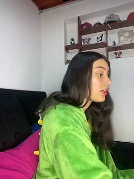 hotwife26 online show from April 14, 12:38 am