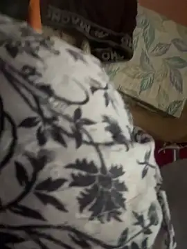 crazy111girl online show from April 23, 6:25 am