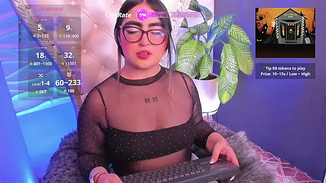 Snapshot of April__foxx chatting on October 16, 2:40 pm April foxx online show from October 16, 2:40 pm
