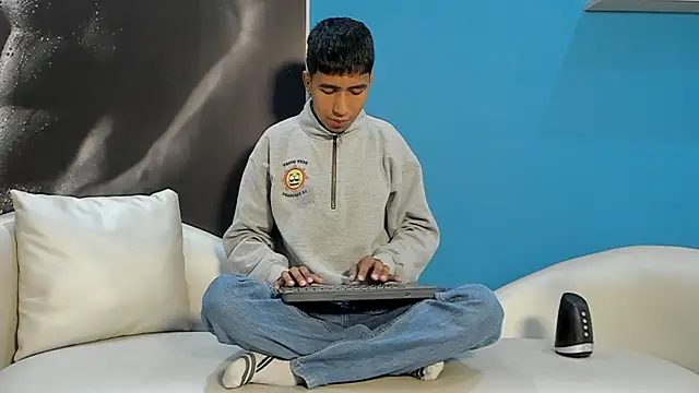 ender h0t online show from January 7, 1:35 pm