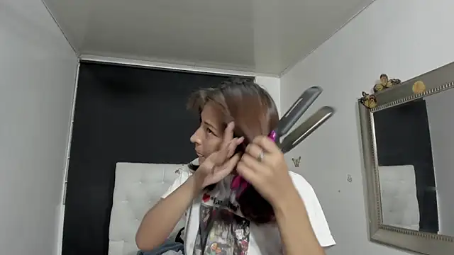 evelynesex online show from February 10, 4:27 am