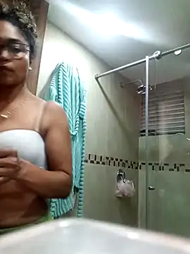 BiiancaEstradaa online show from September 18, 9:39 pm