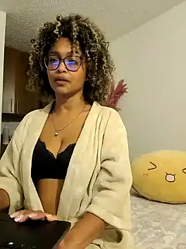 BiiancaEstradaa online show from October 23, 4:12 am