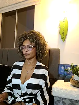 BiiancaEstradaa online show from July 19, 11:41 pm