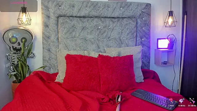 Seraphyne666 online show from October 28, 7:05 pm