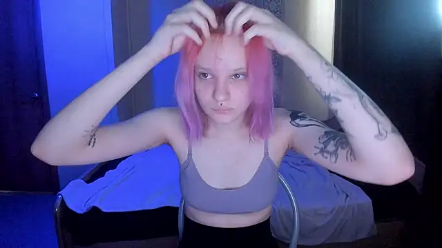 Snapshot of Elieiza_xo chatting on February 8, 9:23 am Elieiza xo online show from February 8, 9:23 am