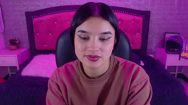 Natalie loffreda online show from February 28, 9:32 am