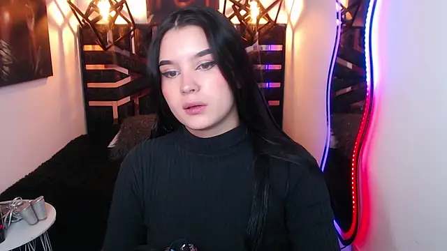 Natalie loffreda online show from April 20, 7:59 pm