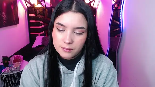 Snapshot of Natalie_loffreda chatting on April 29, 8:04 pm Natalie loffreda online show from April 29, 8:04 pm