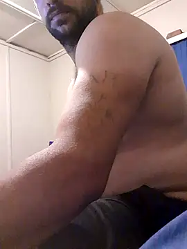 Snapshot of Lekewarmele chatting on November 11, 7:03 pm Lekewarmele online show from November 11, 7:03 pm