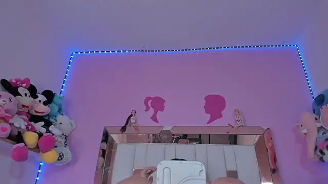 Snapshot of Emmy_Rivas chatting on September 16, 8:54 pm Emmy Rivas online show from September 16, 8:54 pm