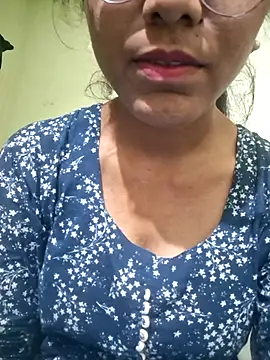 Snapshot of Telugu___Sexygirl___Naidu chatting on June 12, 4:22 am Telugu Sexygirl Naidu online show from June 12, 4:22 am