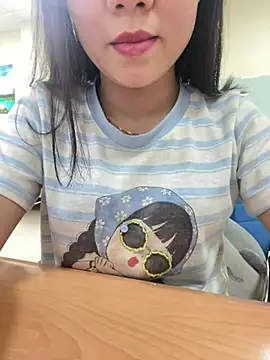 Snapshot of -NhaKy22 chatting on July 9, 2:15 am -NhaKy22 online show from July 9, 2:15 am