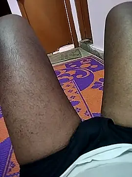 Snapshot of Yesboss143 chatting on March 31, 4:13 am Yesboss143 online show from March 31, 4:13 am