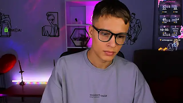 Snapshot of sam_nexor chatting on September 23, 7:50 pm sam nexor online show from September 23, 7:50 pm