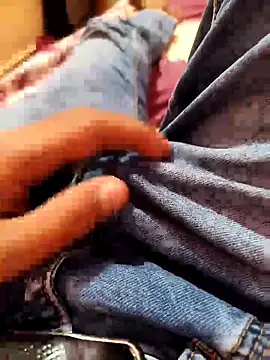 Snapshot of Alimbaby chatting on September 25, 11:36 am Alimbaby online show from September 25, 11:36 am