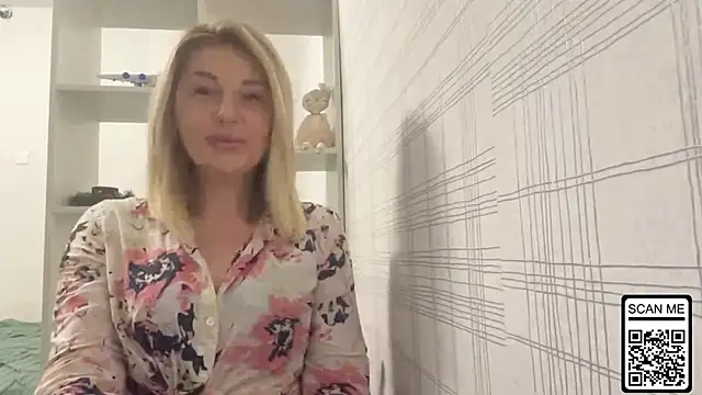 Blondie xoxoxo online show from November 16, 7:52 pm