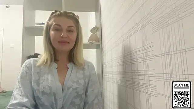 Blondie xoxoxo online show from November 17, 8:03 pm