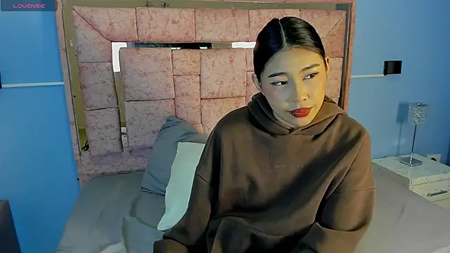 LICKY LOV online show from October 24, 3:14 am