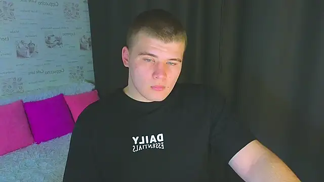 Snapshot of kittenmurr chatting on September 28, 9:09 pm kittenmurr online show from September 28, 9:09 pm