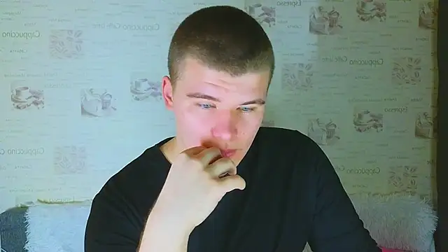 Snapshot of kittenmurr chatting on October 1, 9:32 pm kittenmurr online show from October 1, 9:32 pm