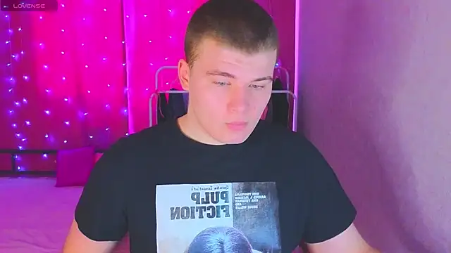 kittenmurr online show from January 16, 7:34 am