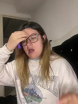 Blair Bunnyy online show from April 15, 5:03 am