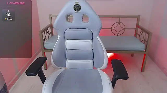 Dacota Grace online show from September 12, 4:12 am