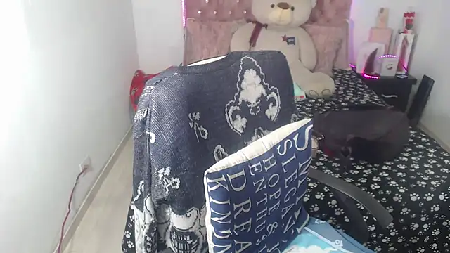 patty squirt  online show from October 29, 2:47 am