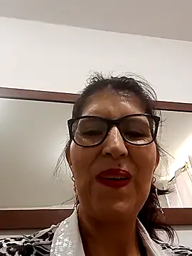 swity foster online show from December 5, 3:20 pm