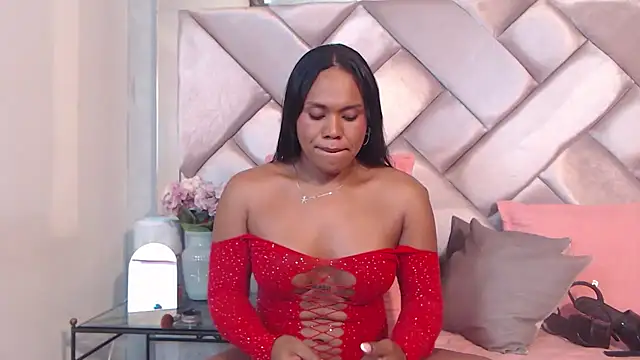 Ashleyroberst online show from April 17, 1:14 pm