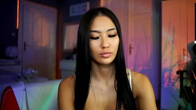 Snapshot of SyrenAsia chatting on November 7, 8:42 pm SyrenAsia online show from November 7, 8:42 pm