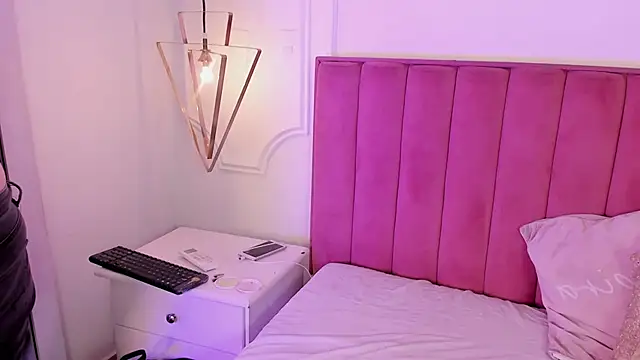 Tessa Sinclaire online show from March 2, 10:16 pm