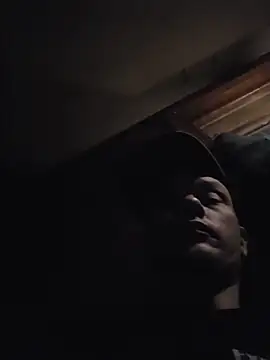 Snapshot of twistafatpipe chatting on February 1, 11:20 am twistafatpipe online show from February 1, 11:20 am