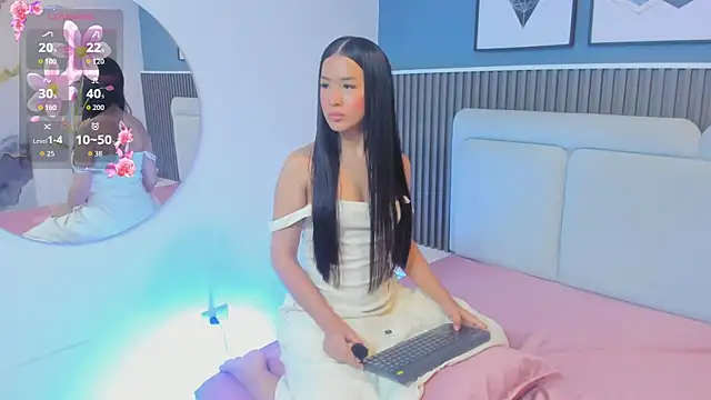 Snapshot of lily__star chatting on April 27, 3:04 am lily star online show from April 27, 3:04 am
