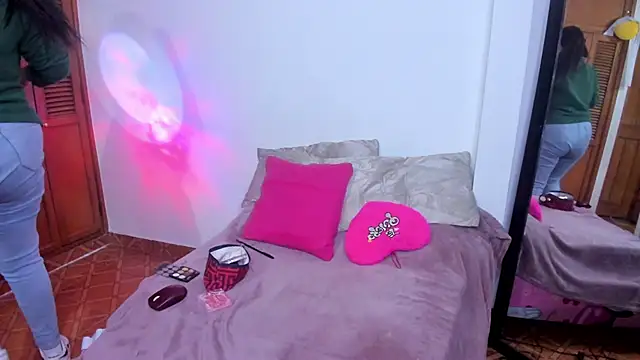 Ashley Monroe online show from March 11, 7:42 pm