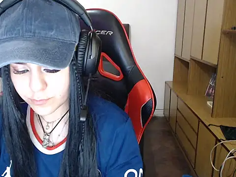 bluegoddessstoned online show from September 18, 2:35 am