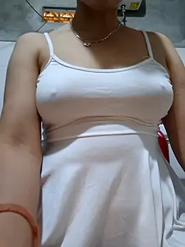 Snapshot of Nana-bar chatting on June 2, 1:51 am Nana-bar online show from June 2, 1:51 am