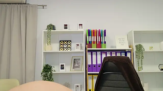 RubiHarper online show from April 13, 5:40 pm