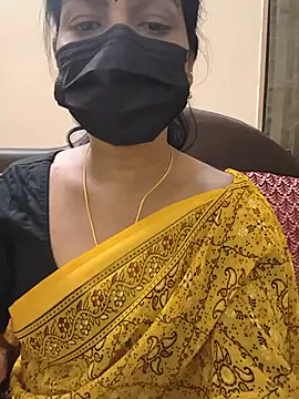 Snapshot of Rithya27 chatting on July 8, 6:45 pm Rithya27 online show from July 8, 6:45 pm