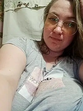 Snapshot of Kiss_Eva chatting on February 20, 9:09 pm Kiss Eva online show from February 20, 9:09 pm