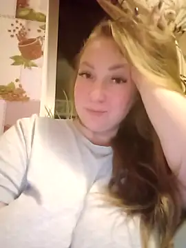 Snapshot of Kiss_Eva chatting on May 4, 7:43 pm Kiss Eva online show from May 4, 7:43 pm