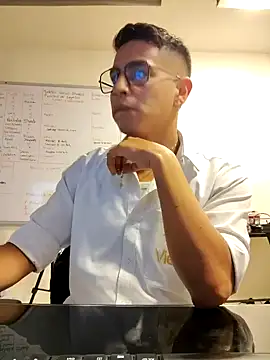 Snapshot of Juann-cock chatting on October 2, 12:17 am Juann-cock online show from October 2, 12:17 am