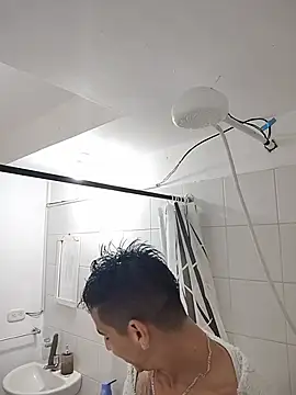 Snapshot of Juann-cock chatting on January 8, 4:42 pm Juann-cock online show from January 8, 4:42 pm