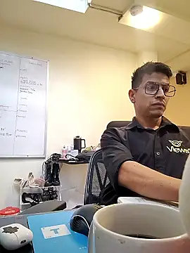 Snapshot of Juann-cock chatting on January 10, 5:58 pm Juann-cock online show from January 10, 5:58 pm