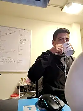 Snapshot of Juann-cock chatting on January 12, 11:37 am Juann-cock online show from January 12, 11:37 am