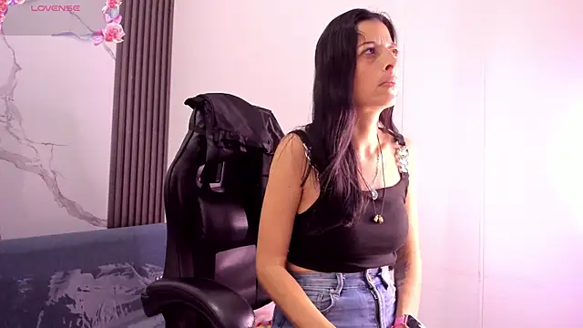 ShaunaDream online show from January 8, 5:32 am