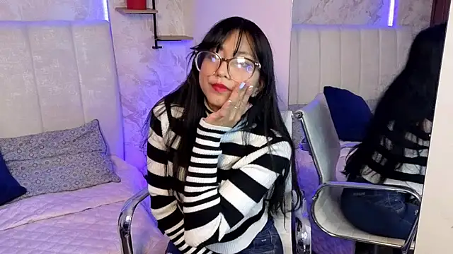 VioletxBloom online show from January 17, 7:39 pm