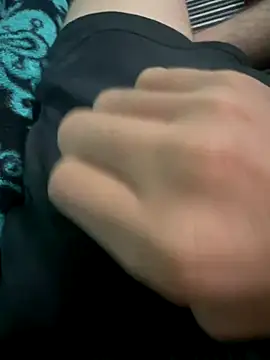 Snapshot of monster20cm chatting on October 17, 10:56 pm monster20cm online show from October 17, 10:56 pm