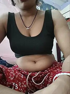 Snapshot of Miss_Sija chatting on July 8, 9:36 am Miss Sija online show from July 8, 9:36 am